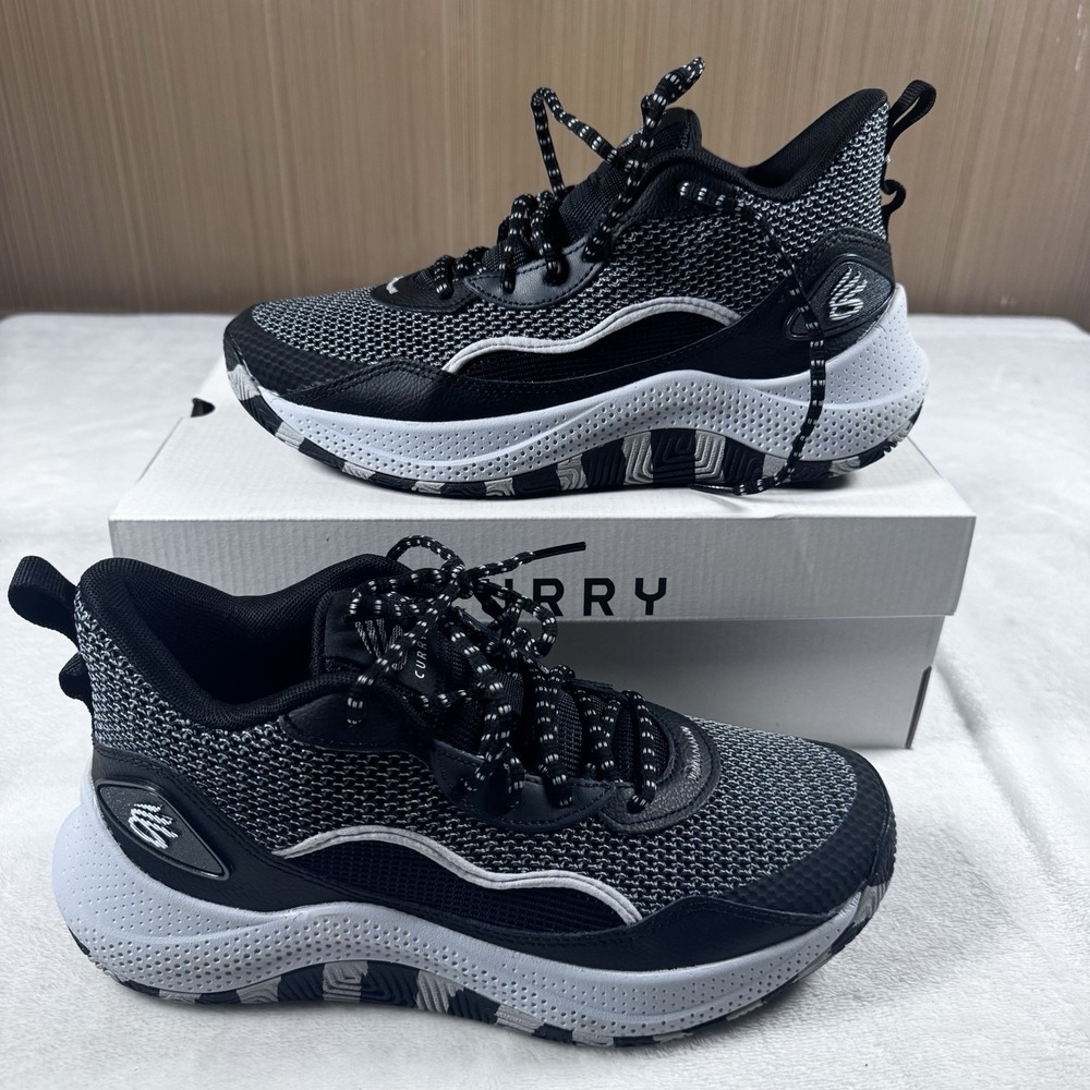 UNDER ARMOUR CURRY 3Z 24 MENS SIZE 8.5 BLK/GRY 3027626-001 - NWB
